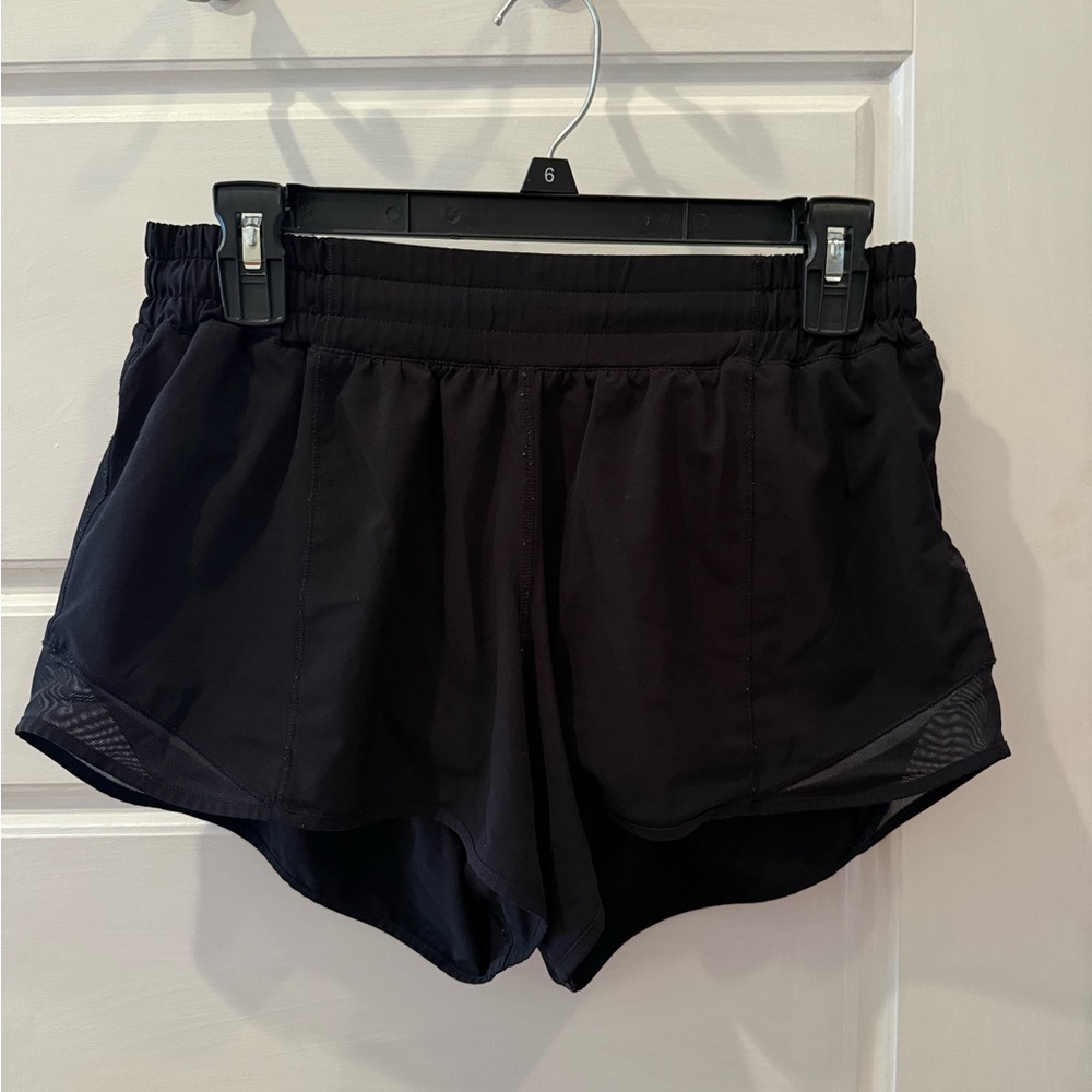 LULULEMON BLACK HOTTY HOT SHORTS 4”
